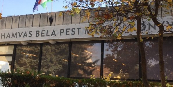Felújítják a Hamvas Béla Pest Megyei Könyvtár villamoshálózatát