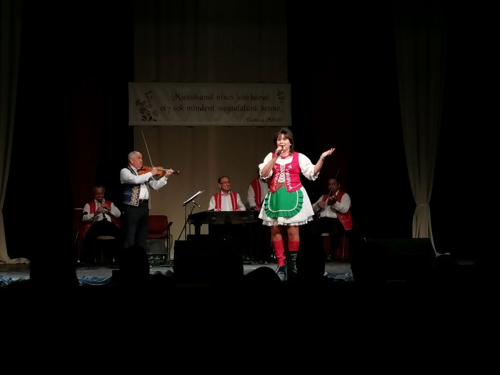 Magyarnóta műsort rendezett a Kossuth Lajos Nyugdíjas Klub
