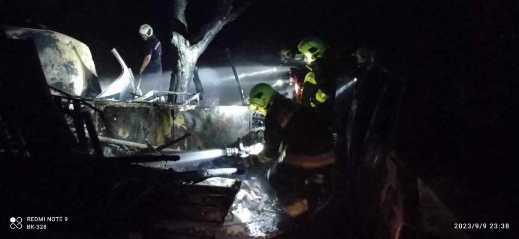 Lakatlan ház égett Budakalászon