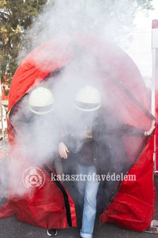 Állásbörzét és nyílt napot tartottak a Katasztrófavédelmi Oktatási Központban