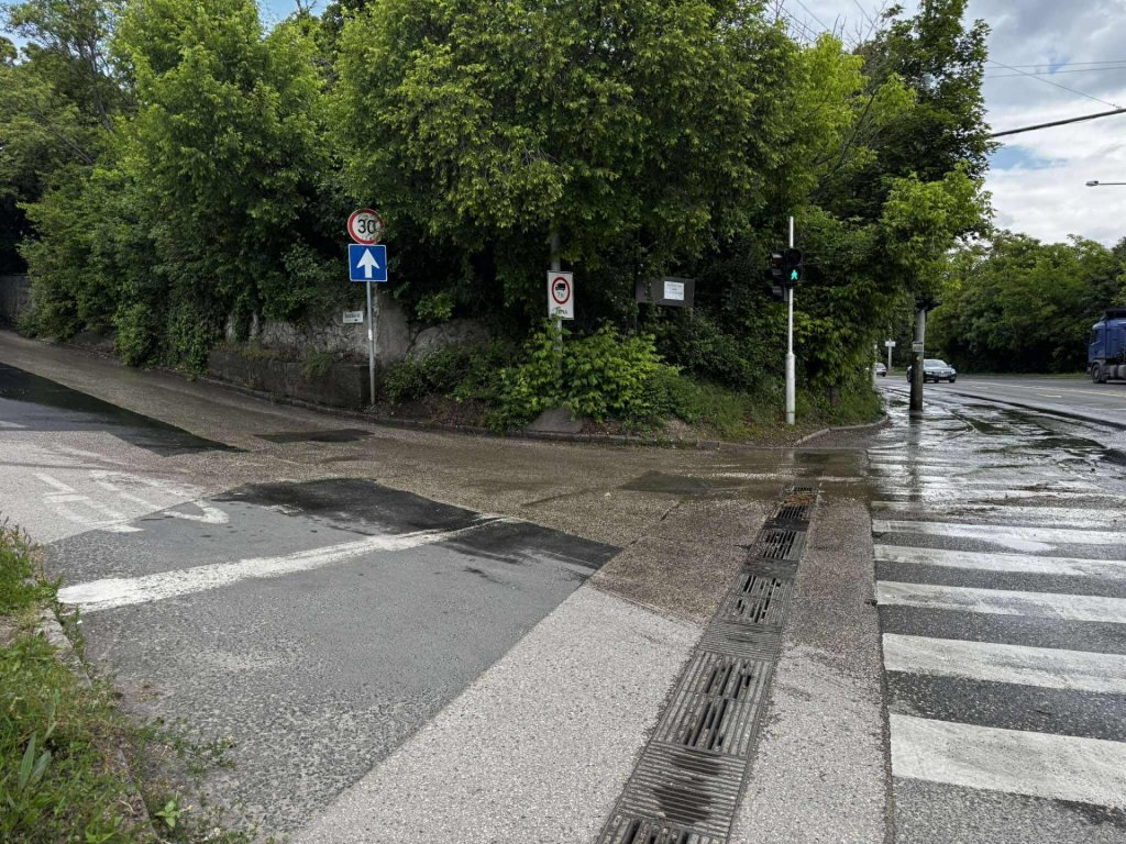 Csőtörés a Cseresznyés úton