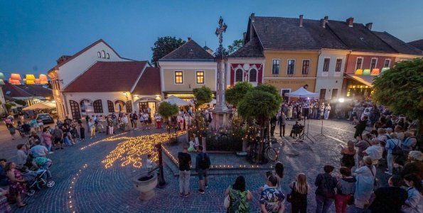 Ezernyi mécses és dalmát dallam töltötte be Szentendrét Ivan Dan ünnepén