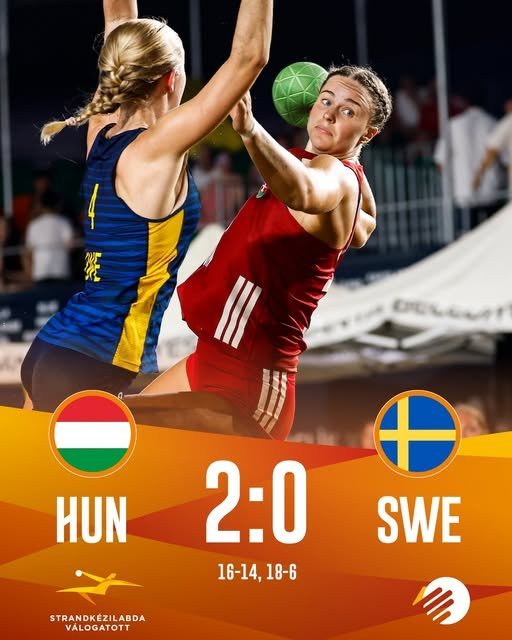 Megkezdődtek a középdöntők a strandkézilabda EB-n.