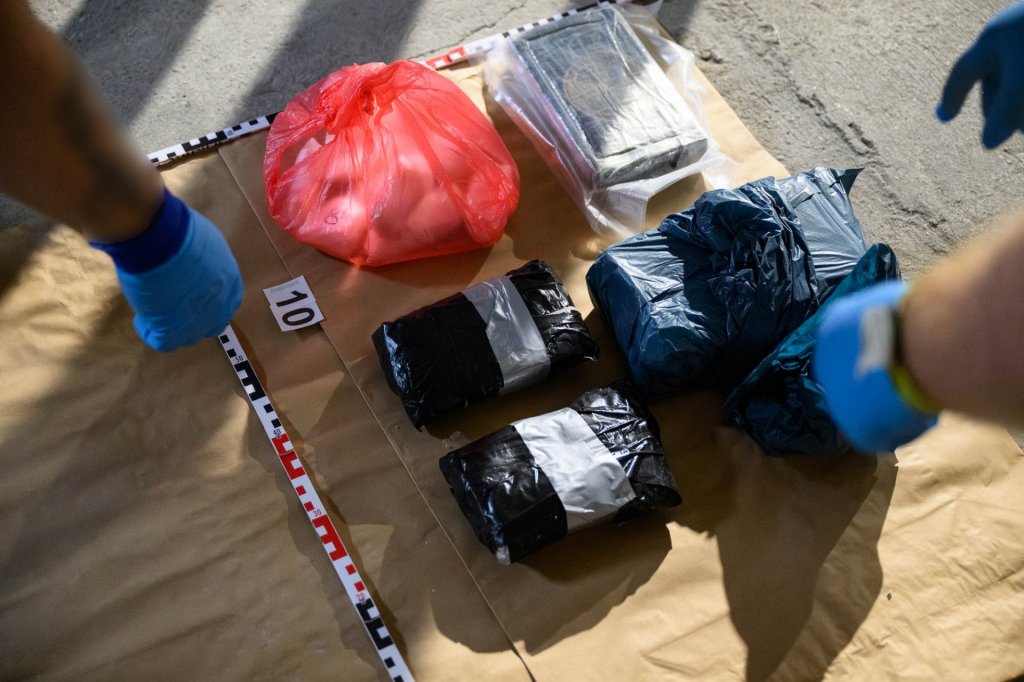 152 kiló kokain, 226 milliós vagyon a rendőrök kezén
