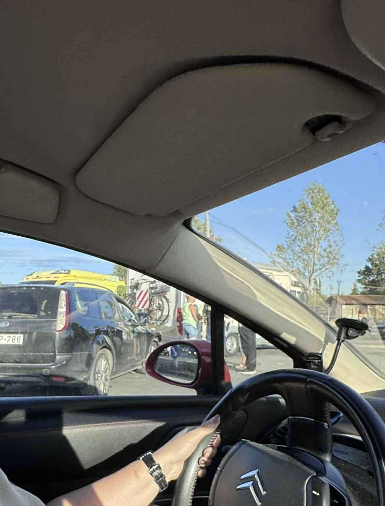 Két közlekedési baleset történt a 11-es főúton Szentendre térségében