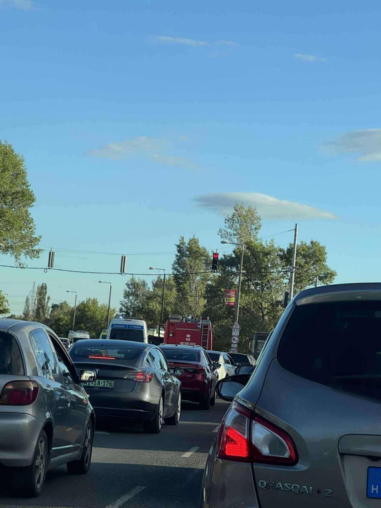 Két közlekedési baleset történt a 11-es főúton Szentendre térségében