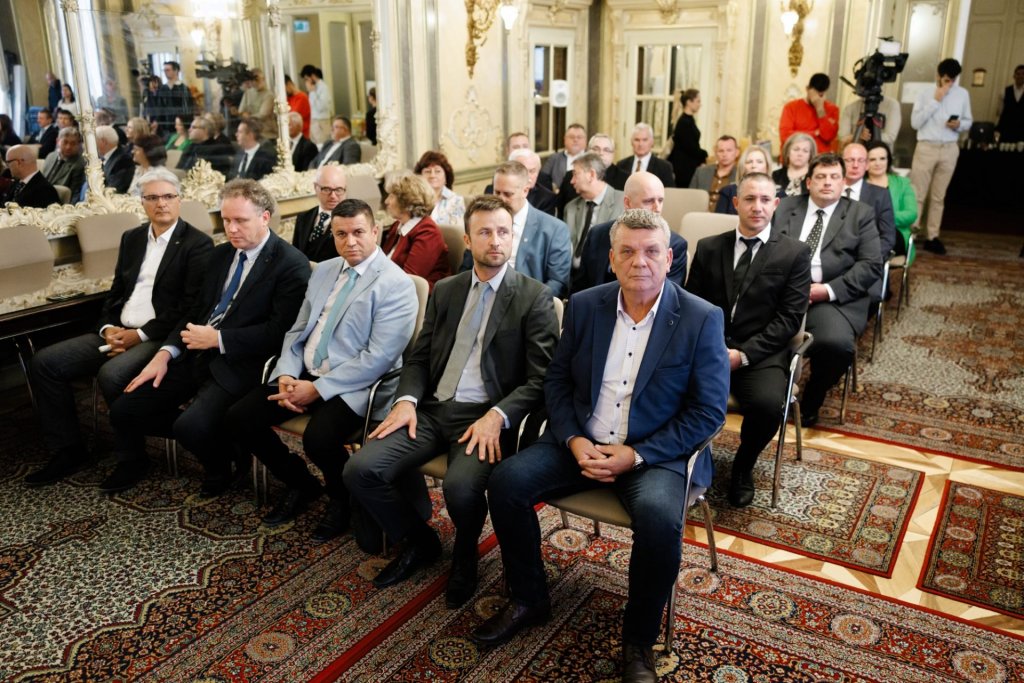 15 millió forintos vis maior támogatás segíti a nyári viharkárok helyreállítását Szentendrén