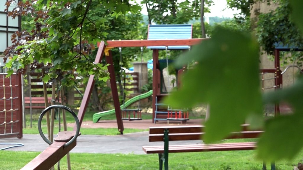 Megnyílt a művelődési ház területén lévő játszótér