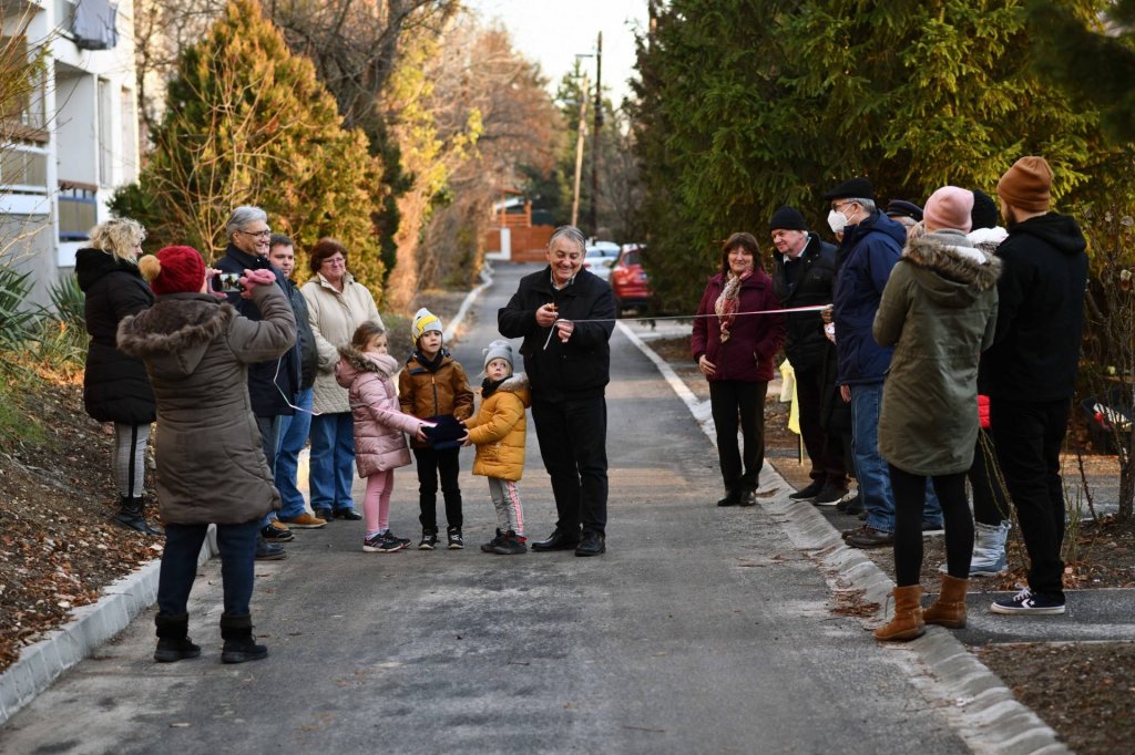 1+1-es projekt keretében megújult az Íjász utca egy szakasza