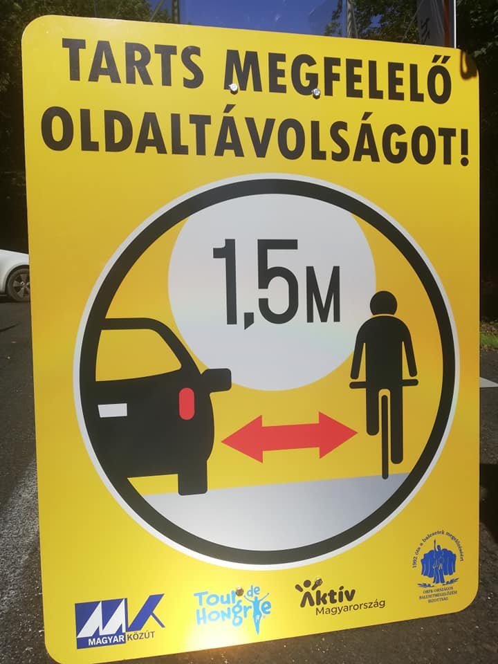 Kampány: tarts 1,5 méter védőtávolságot!