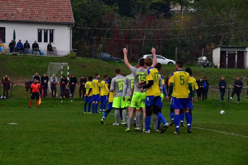 Fél éve használaton kívül álló, romló állapotú sporttelep és szétszéledt focisták
