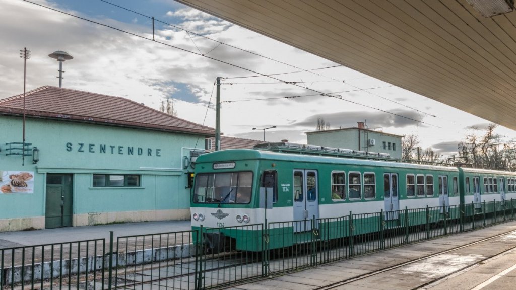 Füst volt a HÉV egy vagonjában, Pomáznál