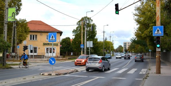 Elindul a felújítás a 11-es főút két szakaszán, az önkormányzat jelentős forgalmi torlódásokra számít