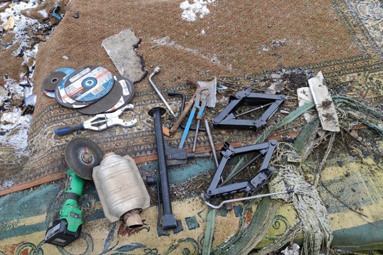 Elfogták és gyanúsítottként hallgatták ki  a 27 és 18 éves testvérpárt