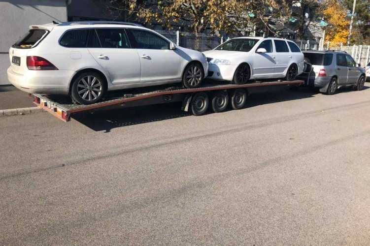 A rend őrei 2021. november 9-én két román honosságú járműszerelvényt ellenőriztek