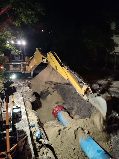 Meghökkentő képeket posztolt Szentendréről Vitályos Eszter – Óriási csőtörés történt, elfogyott az ivóvíz