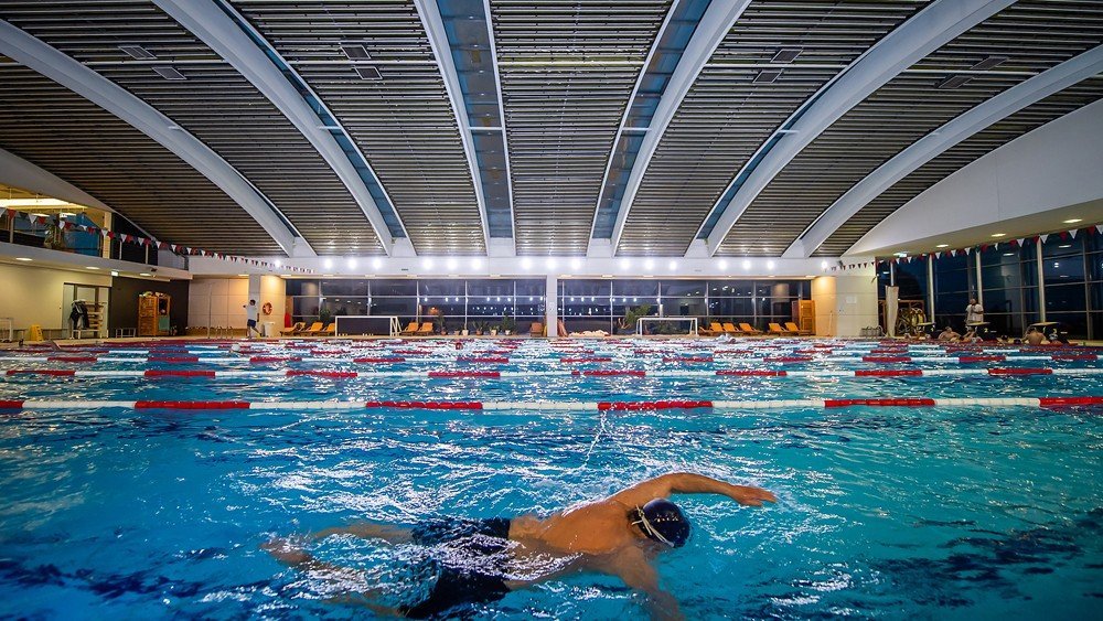 240 ezerről évi 180 ezer forintra csökkent az idei V8 bérlet ára