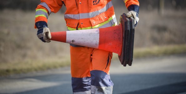 Csatornatisztítás miatt forgalomkorlátozás a 11‑esen Szentendrén