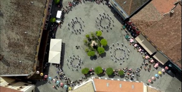 Június 4-én 11 órakor a Fő téren énekel a Szent András Iskola diákserege