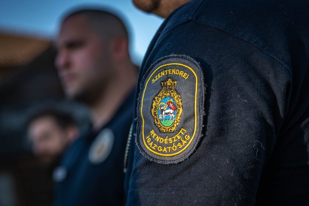 Több tucat riasztás, útlezárás, segítségnyújtás