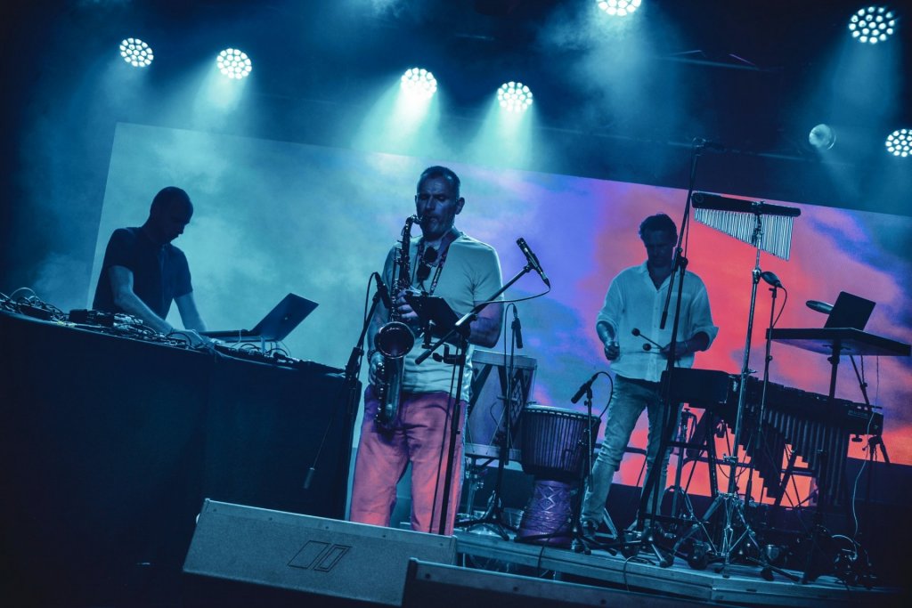 DJ Bootsie Quartet zárja a nyarat a szentendrei Barlangban