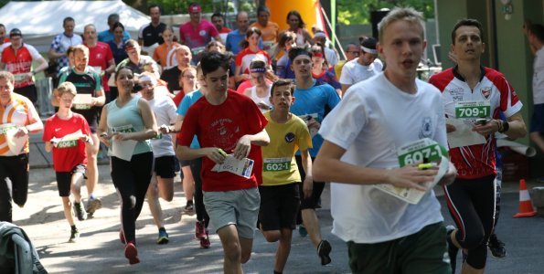Tájékozódási futókkal találkozhatunk Szentendre belvárosában is a Diákolimpia idején 