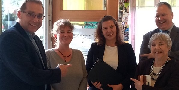 Értékes adományt kapott a Gondozási Központ a Szentendrei Református Egyházközségtől