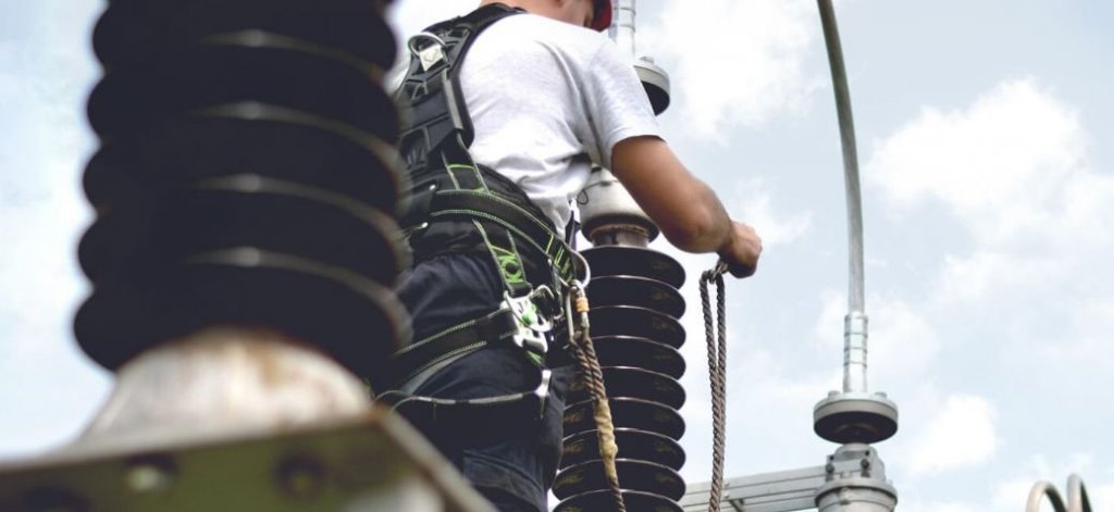 Elhalasztják az áramkimaradással járó munkát