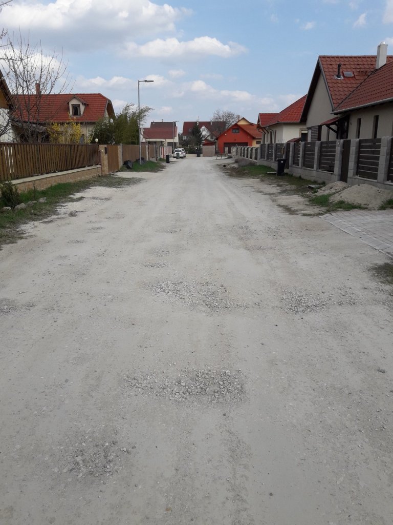 90 millió forint útfelújításra!