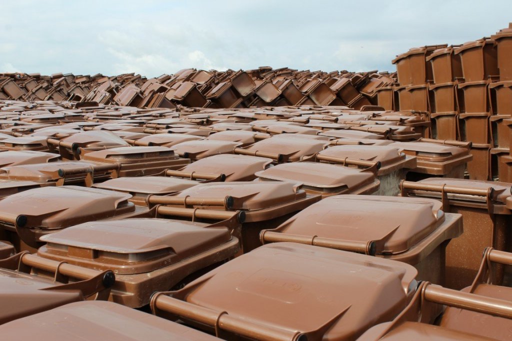 A 65 év felettiek számára rövidesen megkezdődik a zöldhulladék tároló edények kiszállítása