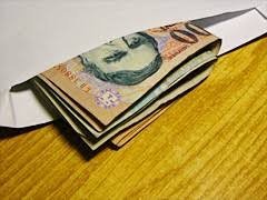 Becsületből jeles: pénzt talált és leadta a rendőrségen