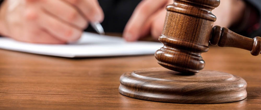 Pert indított az ügyészség egy szentendrei ingatlanközvetítő iroda ellen