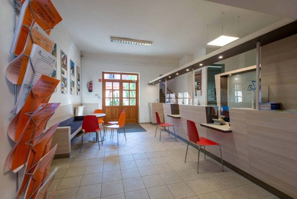 Visszaáll az eredeti ügyfélfogadási és ügyfélszolgálati rend