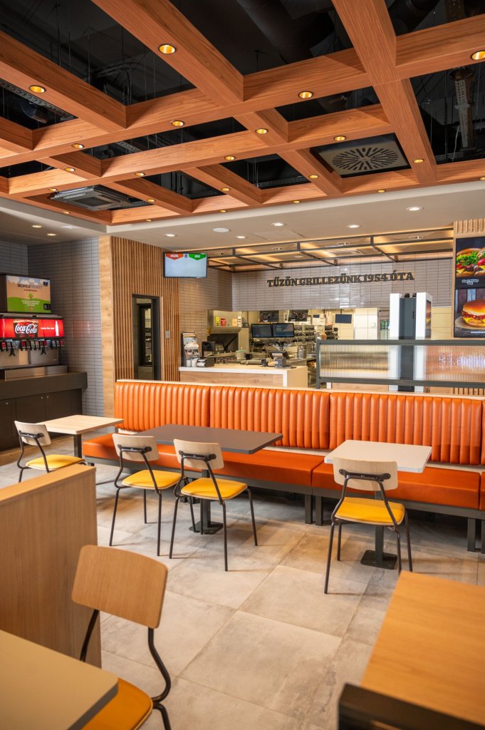 Új találkozópont a 11-es főútnál: megérkezett Budakalászra a BURGER KING®