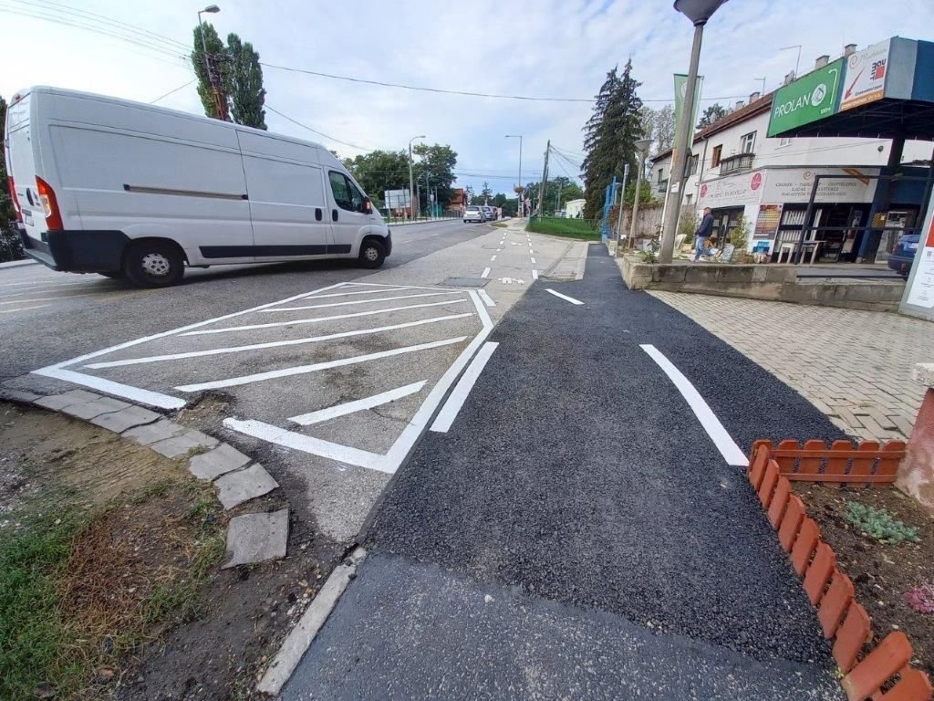 Burkolatjelfestés Budakalászon