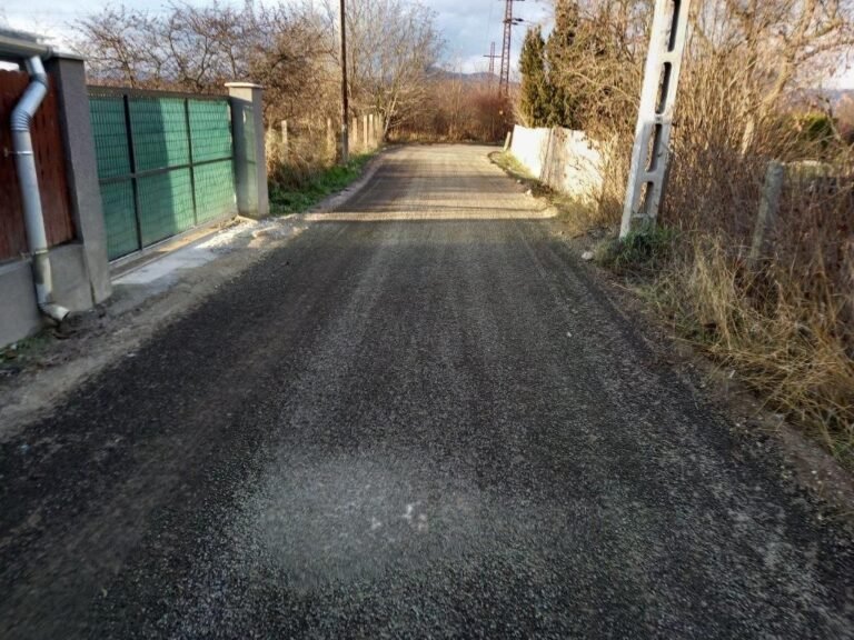 Útfelújítás és lezárás több utcában