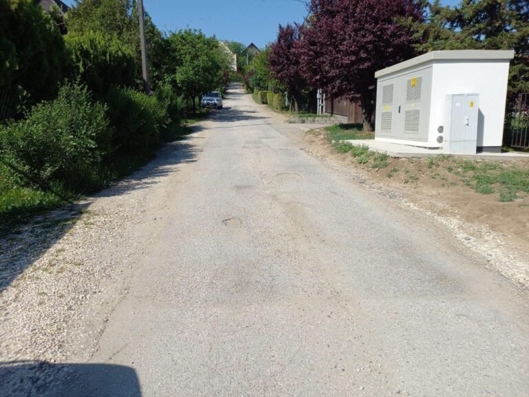 Megújul a Cseresznyés utca is