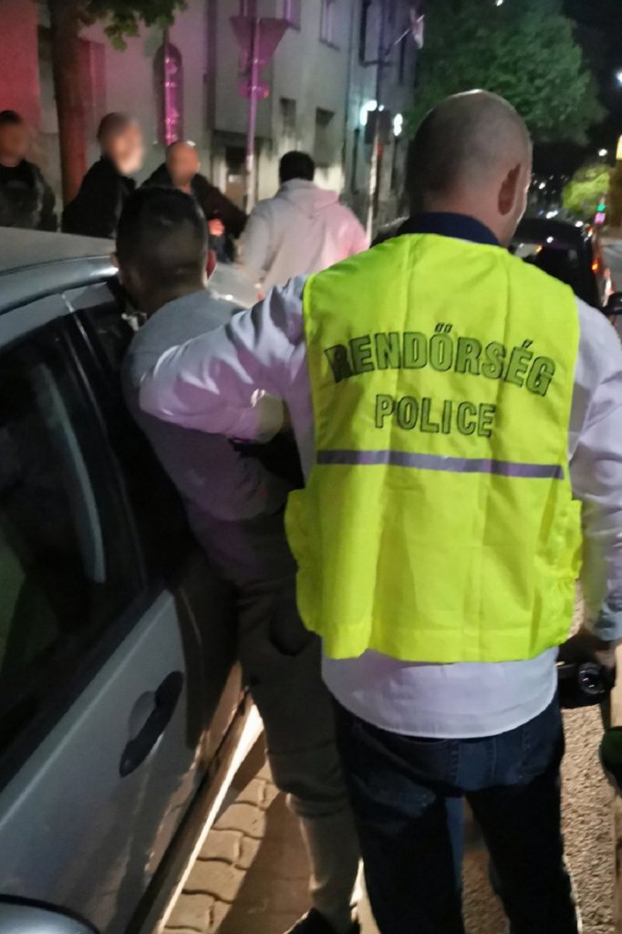 Unokázós csalókra csaptak le Pest megyében