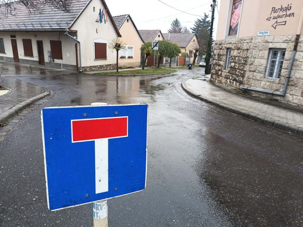 Csőtörés miatt vízhiány több budakalászi utcában