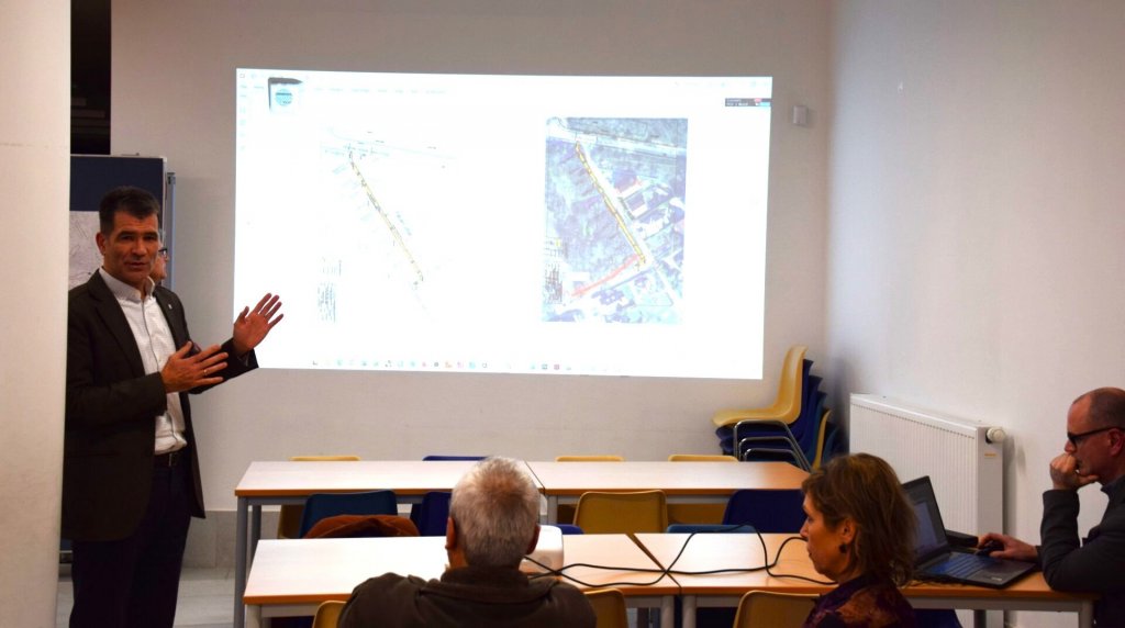 Lakossági fórum a „madár utcák” közlekedésbiztonságáról Budakalászon