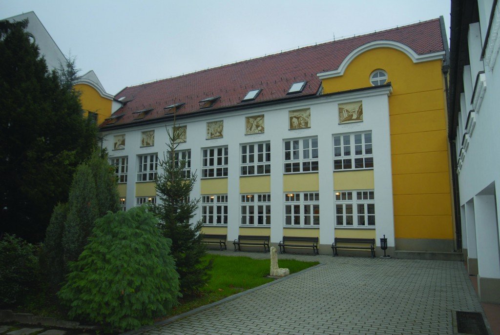 Távoktatás rendelt el az igazgató a Ferences Gimnázium 12. évfolyamában