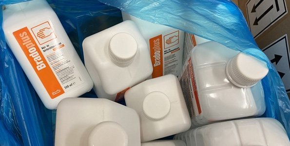 Fertőtlenítőszereket kapott a város