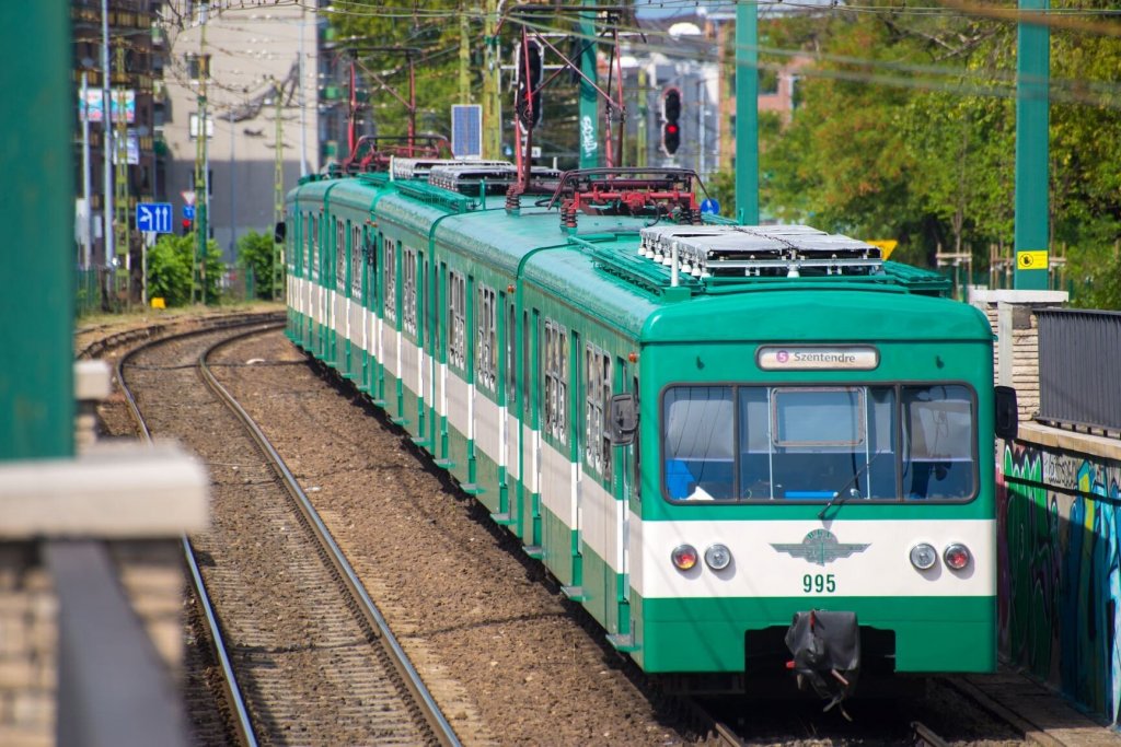 Az ünnepi hosszú hétvégén megváltozik a Volánbusz-járatok és a HÉV-ek közlekedési rendje