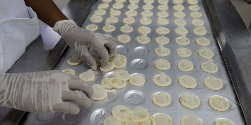 Hamisított óvszereket foglaltak le 