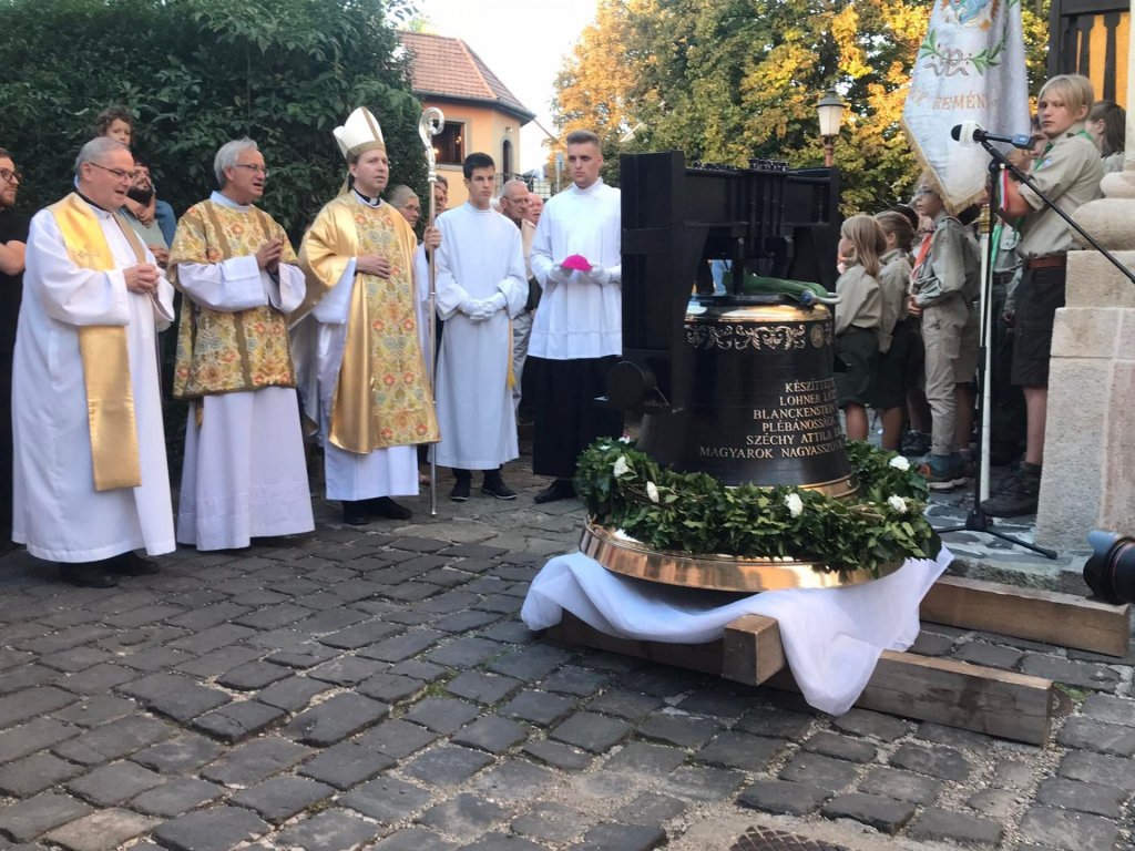 Felszentelték a Péter - Pál templom új harangját