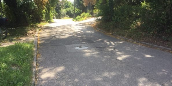 Lezárják egy időre a János utcát járdaépítés miatt