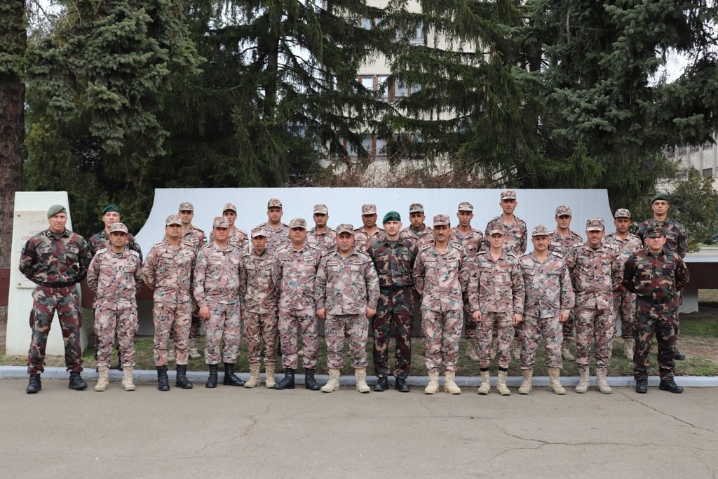 Altiszti Akadémia - A Jordán fegyveres erők katonái Szentendrén