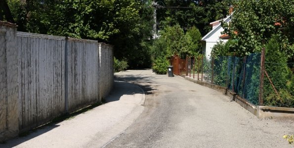Felújítják a Jobbágy utca burkolatát