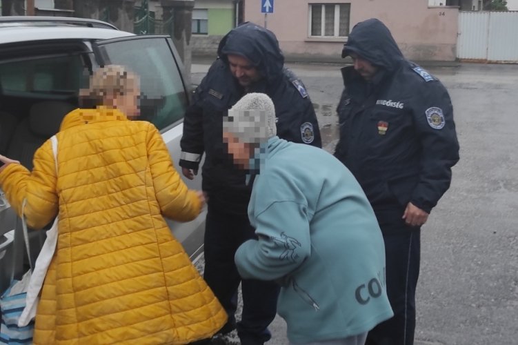 Rátaláltak a rendőrök az idős hölgyre