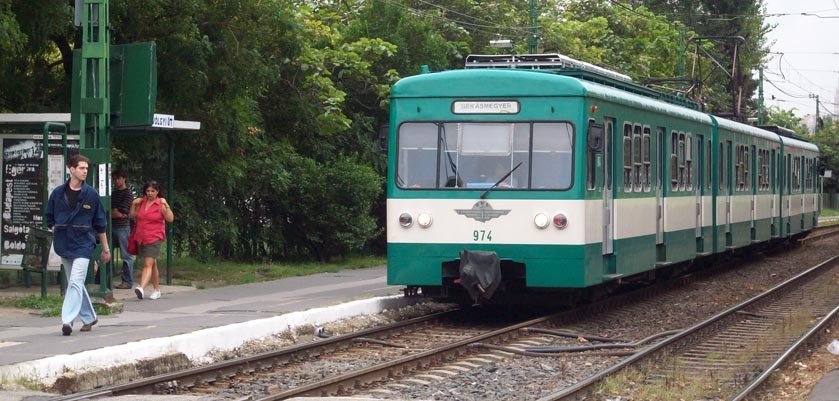 Pótlóbusz jár a HÉV helyett, szombaton és vasárnap!